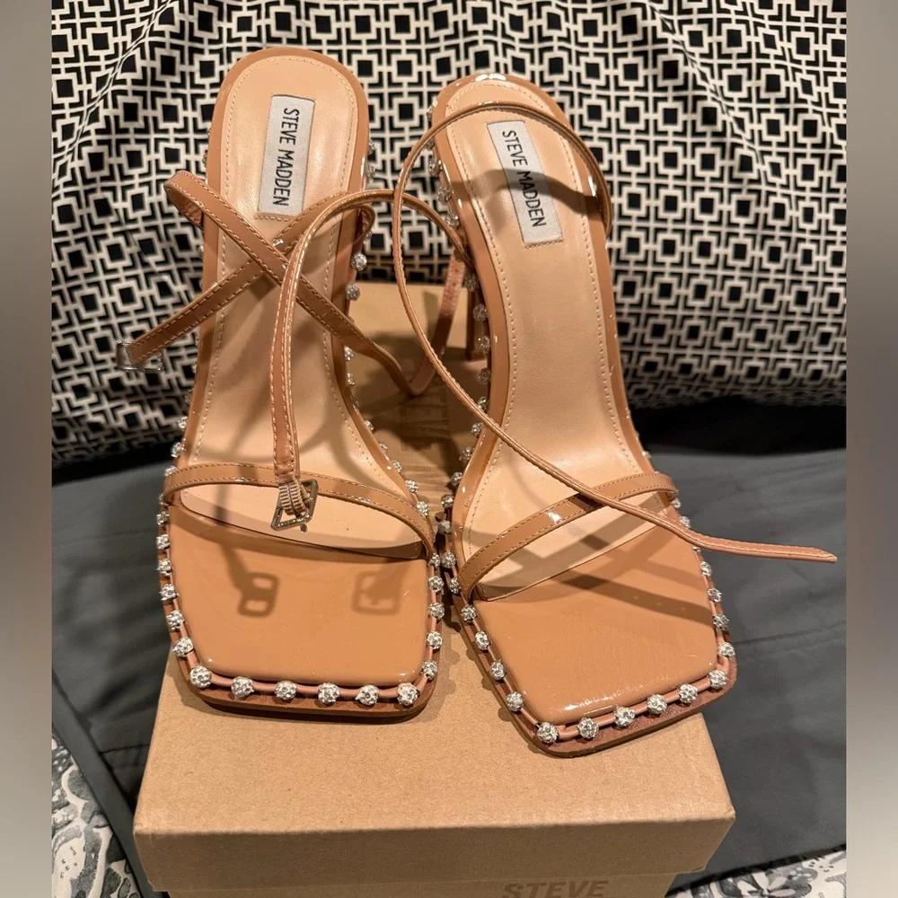 Steve Madden Zelle Heels. Sandal rhinestone crystal Nude. Size 11 - Picture 2 of 5